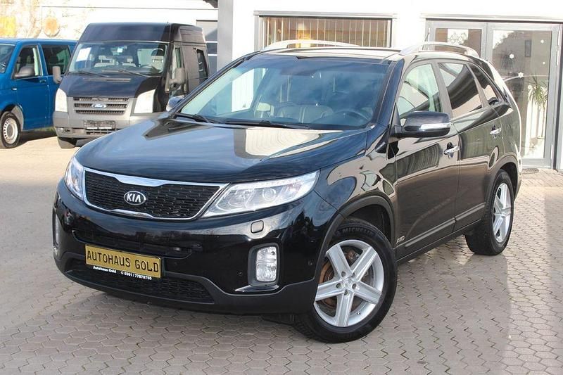 Schwarz Gebraucht 2013 Kia Sorento Spirit SUV | 9.990 € (Etwas zu teuer) - Bild 1/4