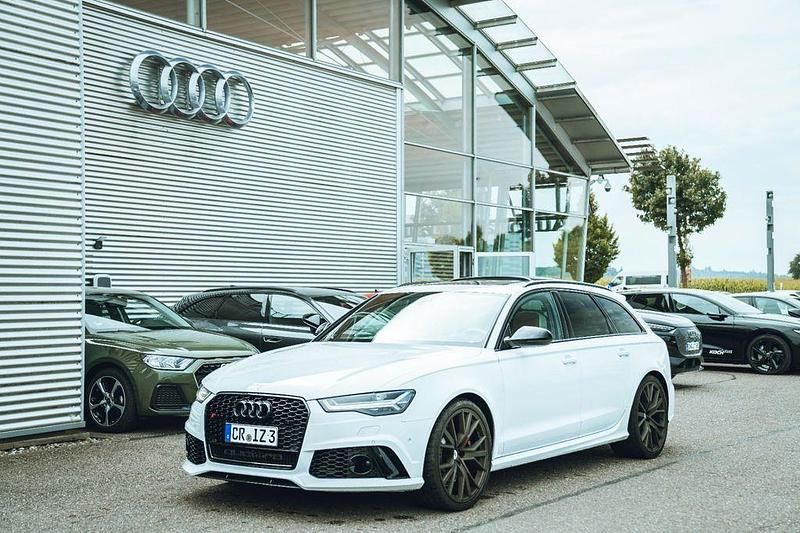 Weiß Gebraucht 2015 Audi RS6 Ambiente Kombi | 51.900 € (Guter Preis) - Bild 1/4