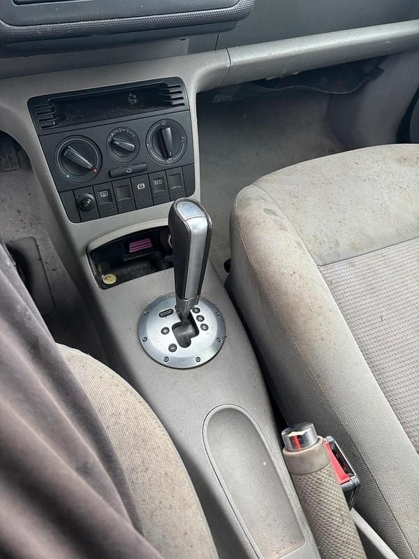 Gebraucht VW Lupo 61 PS (44 kW) 1999 Schwarz Kleinwagen