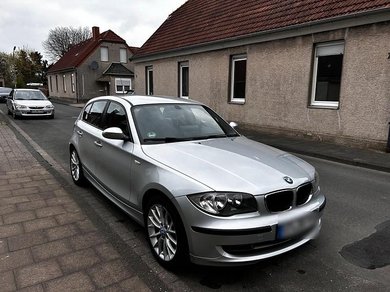 Gebraucht BMW 116 115 PS (84 kW) 2007 Grau Kleinwagen