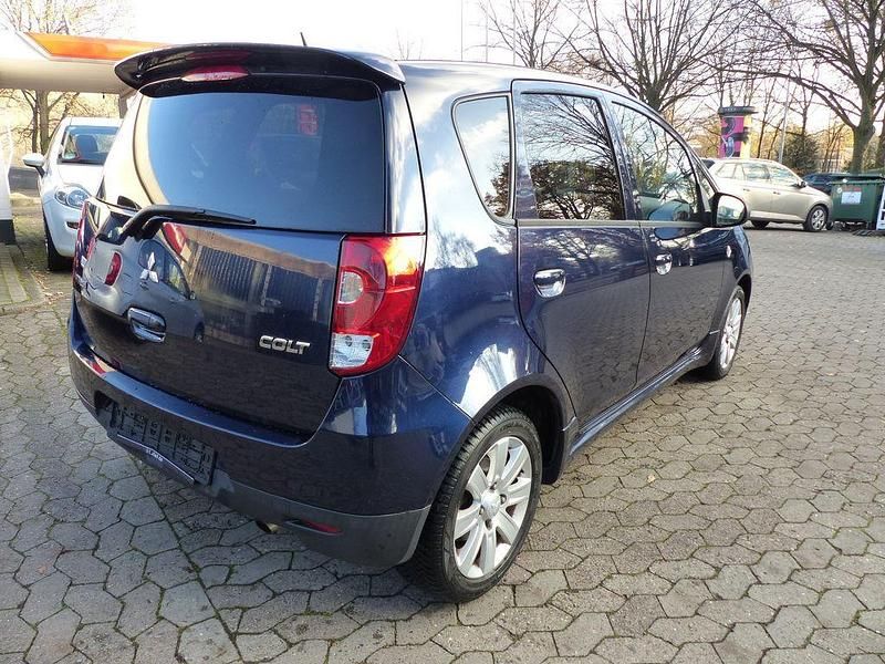 Gebraucht Mitsubishi Colt Plus 95 PS (69 kW) 2012 Blau Limousine