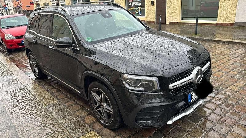 Gebraucht 2020 Mercedes GLB220 AMG line SUV | 37.000 € (Fairer Preis) - Bild 1/4