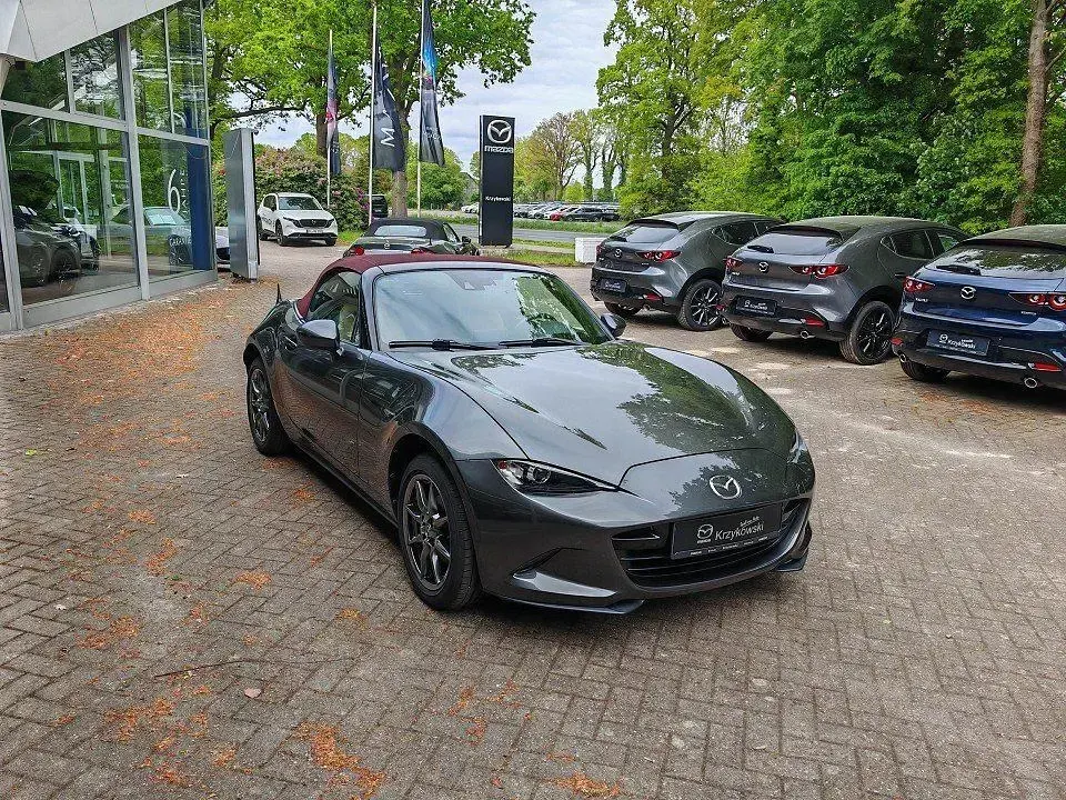 Gebraucht Mazda MX5 131 PS (96 kW) 2018 Grau Cabrio