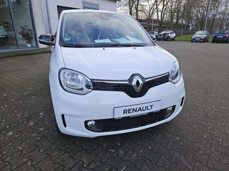 Pyreneesweiß Gebraucht 2023 Renault Twingo Urban Night Kleinwagen | 18.350 € (Teuer) - Bild 1/4