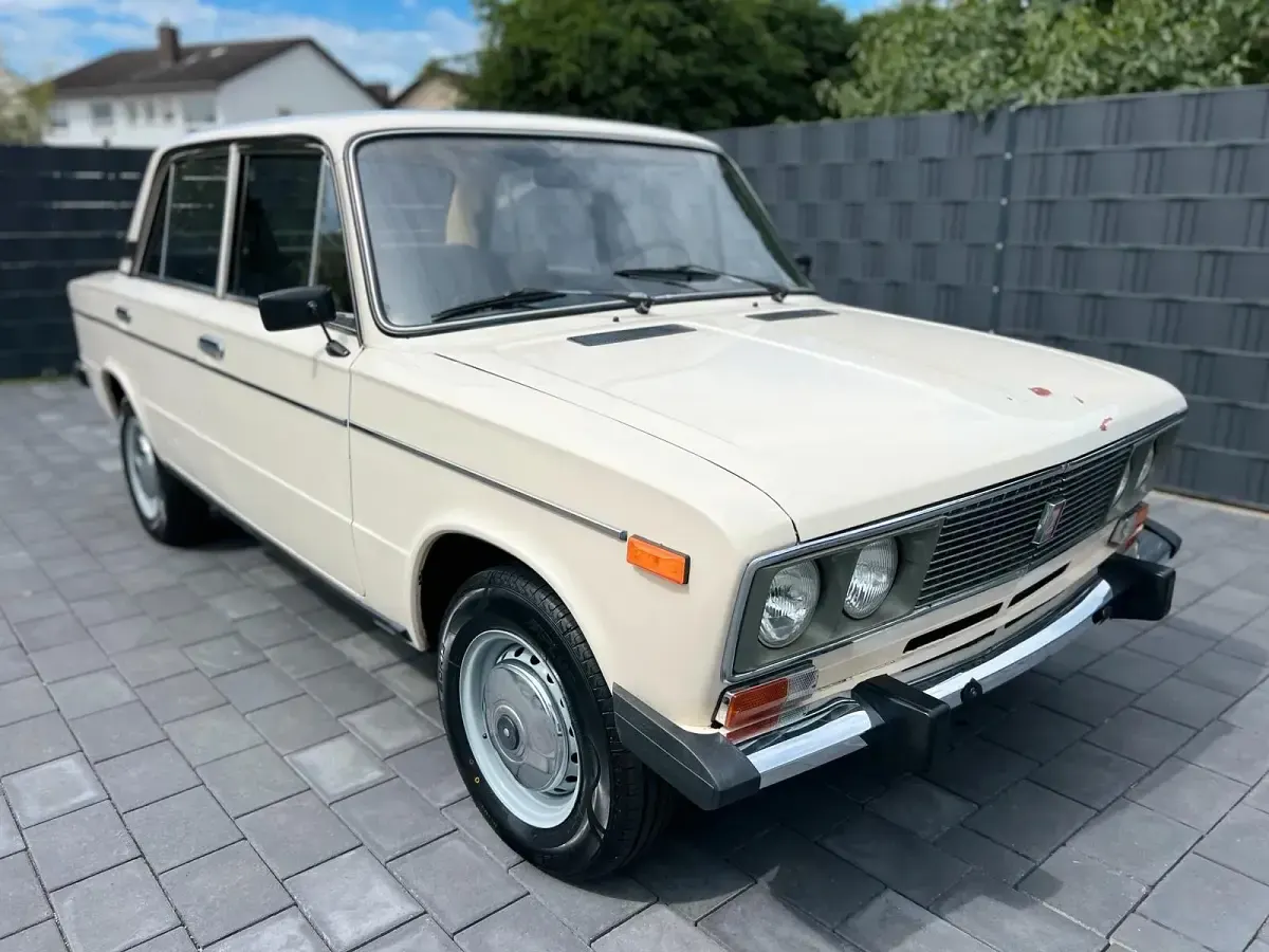 Gebraucht Lada 2106 75 PS (55 kW) 1990 Weiß Limousine