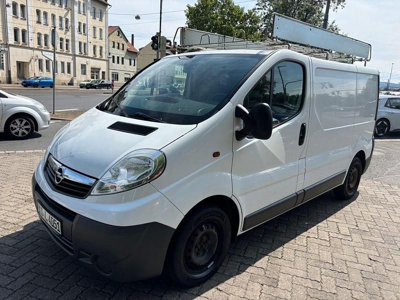 Weiß Gebraucht 2012 Opel Vivaro Van | 5.800 € (Superpreis) - Bild 1/4