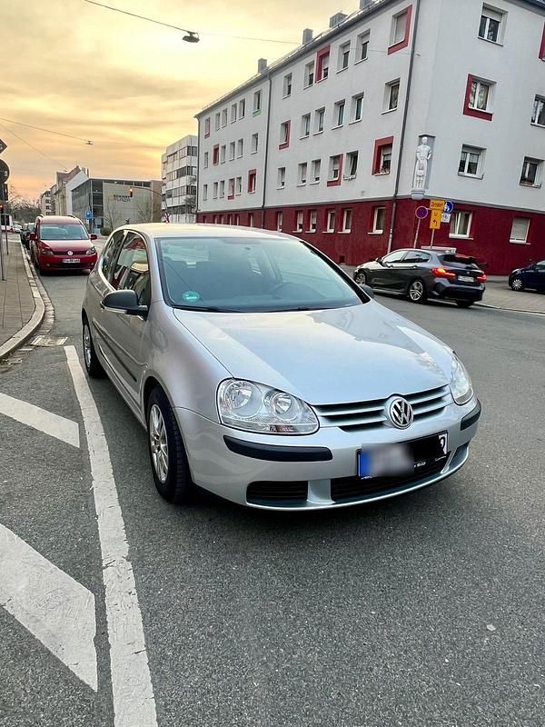 Gebraucht VW Golf V 2007 Silber Limousine