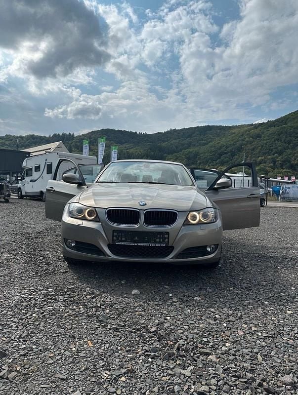 Gold Gebraucht 2008 BMW 320 Limousine | 4.500 € (Superpreis) - Bild 1/4