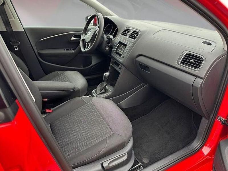 Gebraucht VW Polo Comfortline 90 PS (66 kW) 2015 Rot Kleinwagen