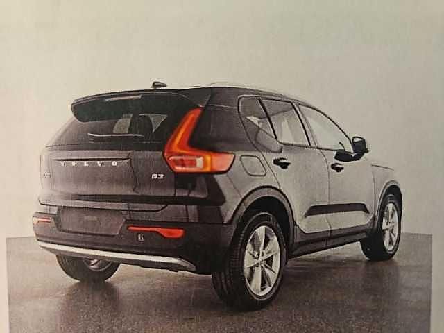 Gebraucht Volvo XC40 120 PS (88 kW) 2025 SUV