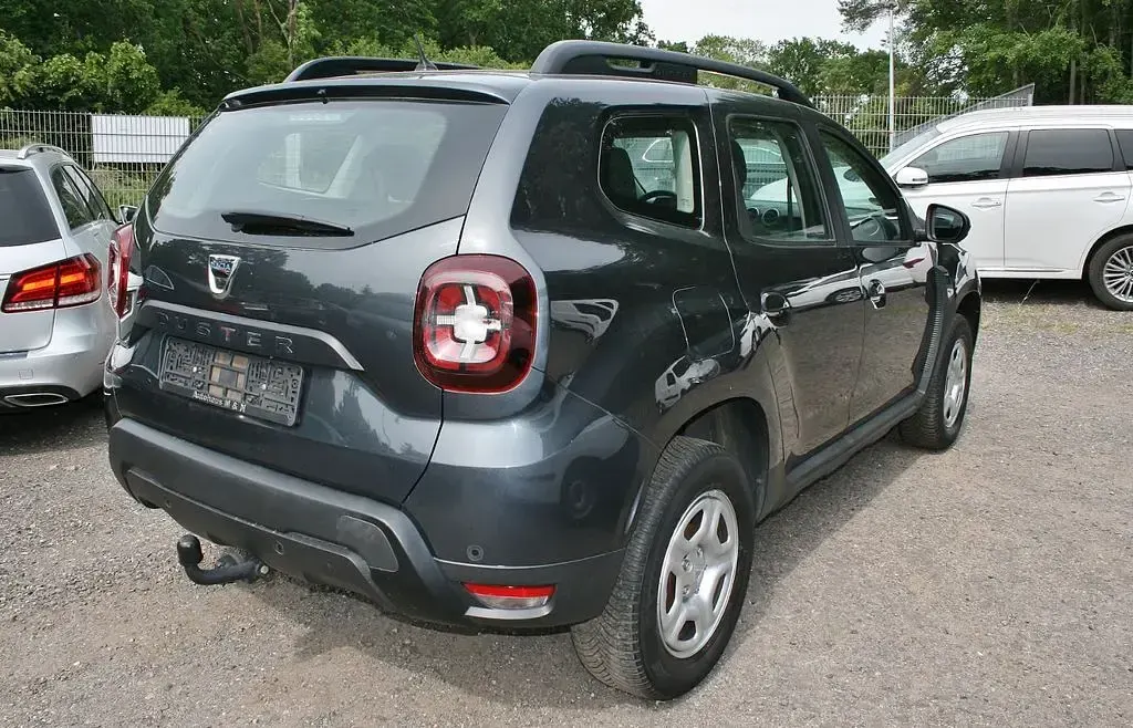 Gebraucht Dacia Duster Acces 114 PS (83 kW) 2021 Grau "comete" SUV