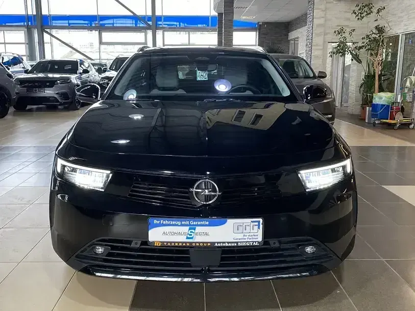 Gebraucht Opel Astra Elegance 131 PS (96 kW) 2024 Schwarz Kleinwagen