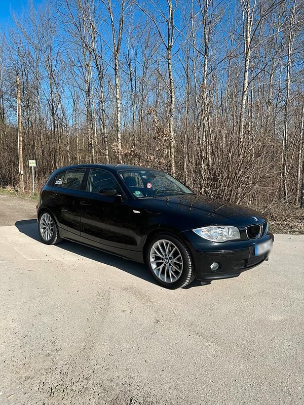 Gebraucht BMW 118 129 PS (94 kW) 2005 Schwarz Kleinwagen
