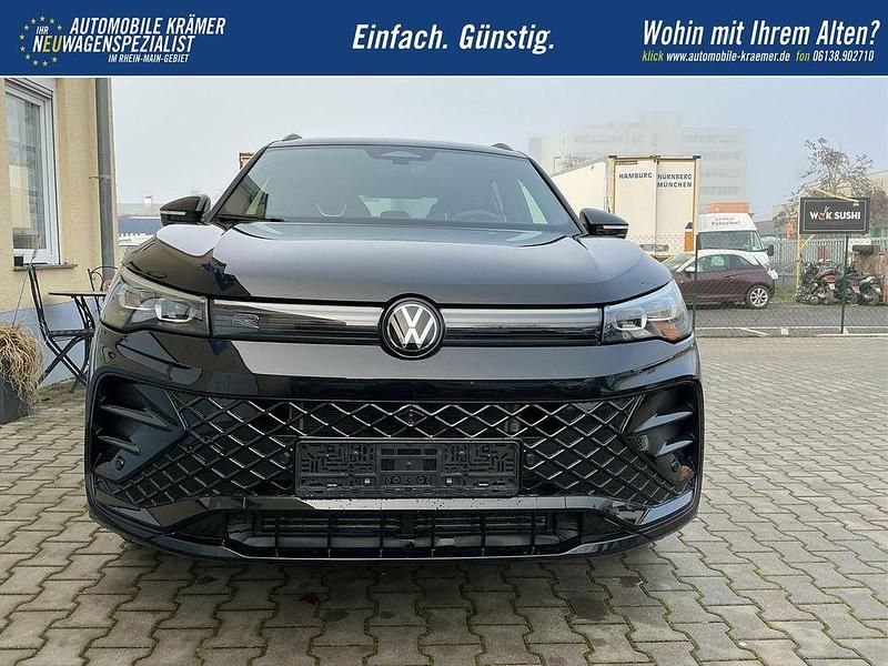 Neu VW Tiguan Style 150 PS (110 kW) 2025 [2t2t] deep black perleffekt SUV