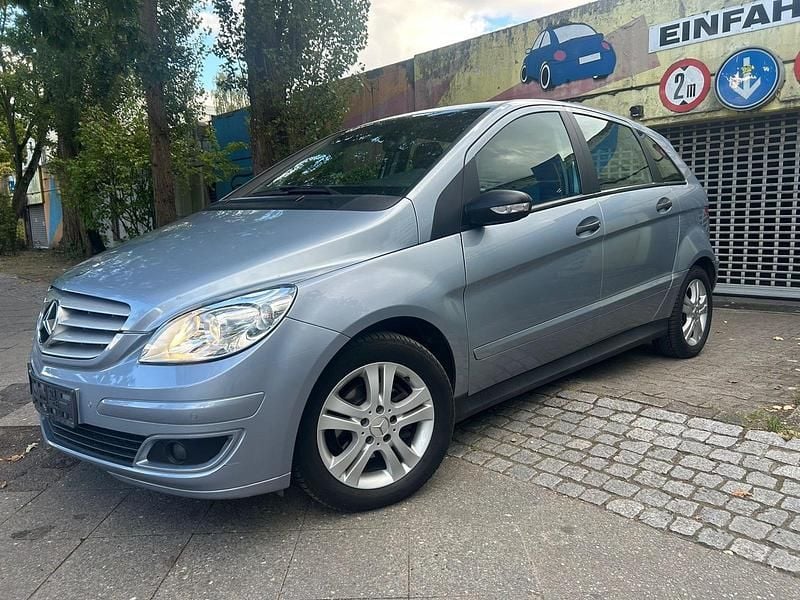Blau Gebraucht 2007 Mercedes B150 Van / Kleinbus | 4.290 € (Guter Preis) - Bild 1/4