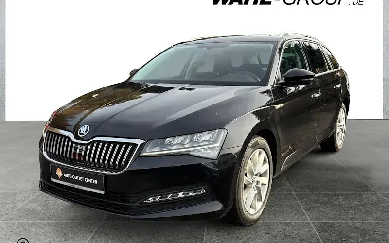 Gebraucht Skoda Superb Ambition 150 PS (110 kW) 2024 Schwarz Kombi