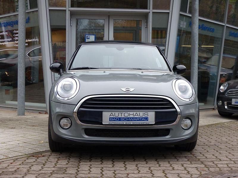 Gebraucht Mini Cooper Chili 136 PS (100 kW) 2017 Moonwalk grey metallic Kleinwagen