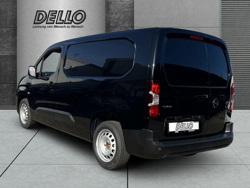 Neu Opel Combo 131 PS (96 kW) 2025 Schwarz Kombi