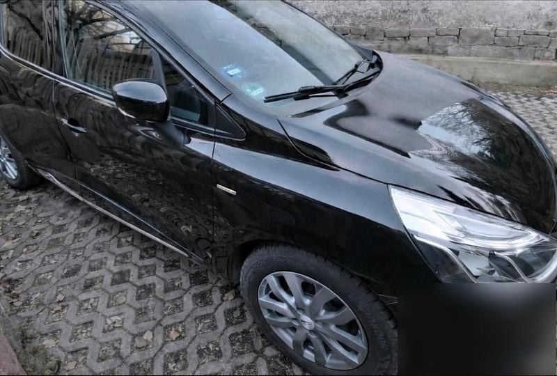 Gebraucht Renault Clio IV Bose Edition 90 PS (66 kW) 2018 Schwarz Kleinwagen