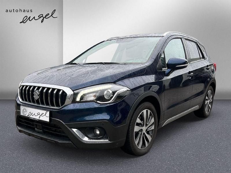Sphere blue pearl metallic (metallic) Gebraucht 2017 Suzuki SX4 S-Cross Comfort+ SUV | 17.985 € (Fairer Preis) - Bild 1/3