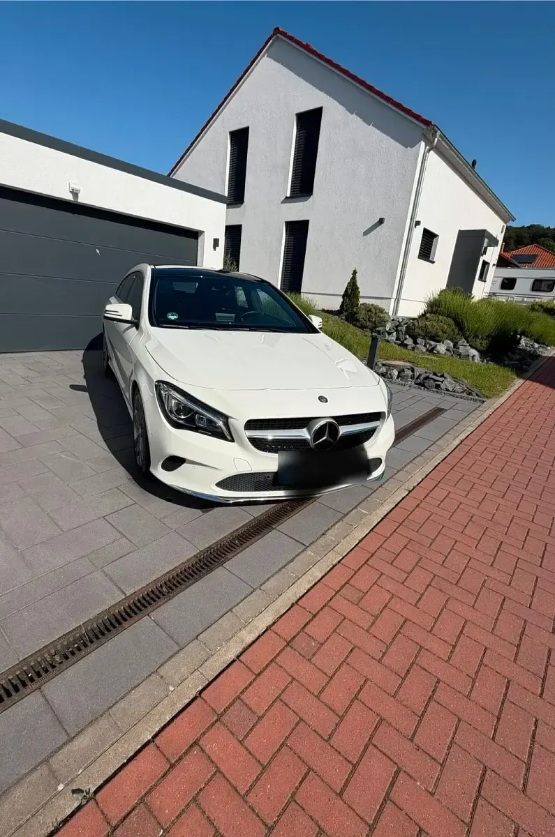 Gebraucht Mercedes CLA200 AMG 156 PS (114 kW) 2016 Weiß Kombi