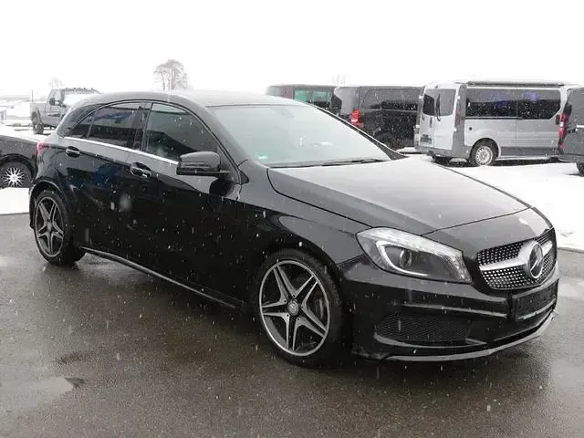Gebraucht Mercedes A180 AMG 122 PS (89 kW) 2013 Schwarz Limousine