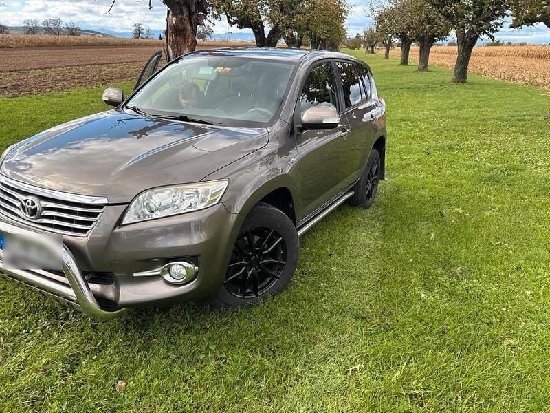 Gebraucht Toyota RAV4 150 PS (110 kW) 2011 Braun SUV