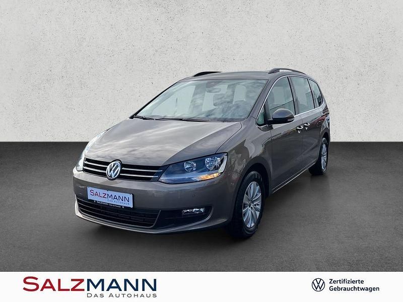 Gebraucht VW Sharan Comfortline 150 PS (110 kW) 2019 Gold Van / Kleinbus
