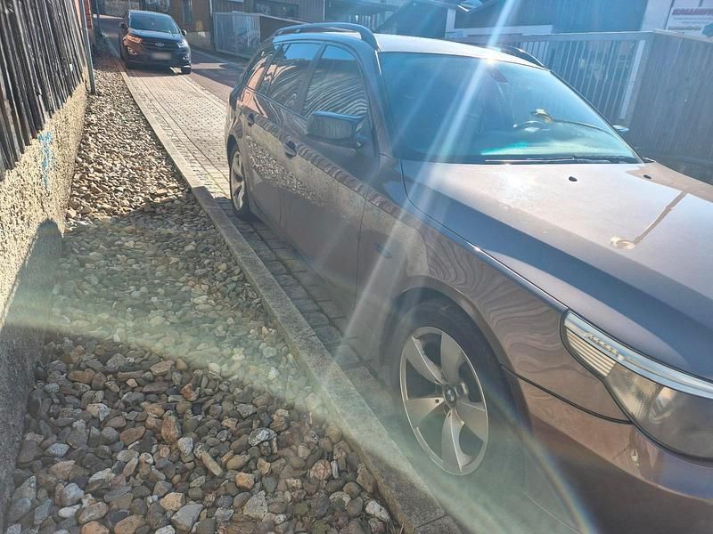 Gebraucht BMW 525 177 PS (130 kW) 2004 Andere farben Kombi