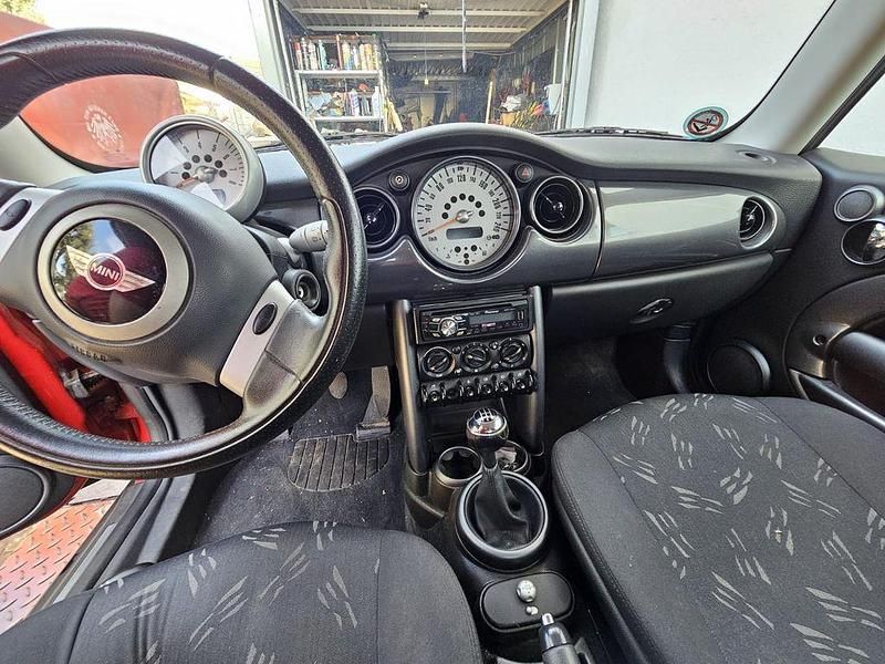 Gebraucht Mini ONE 90 PS (66 kW) 2006 Rot Kleinwagen