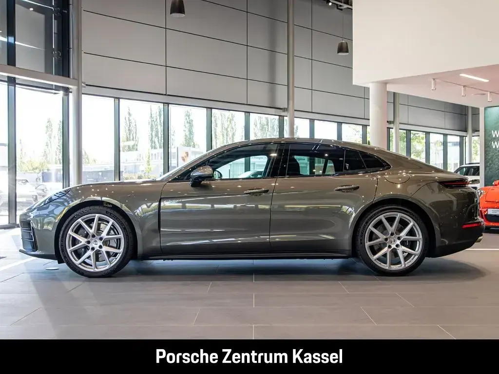 Gebraucht Porsche Panamera 4 470 PS (345 kW) 2025 Gruen Kleinwagen