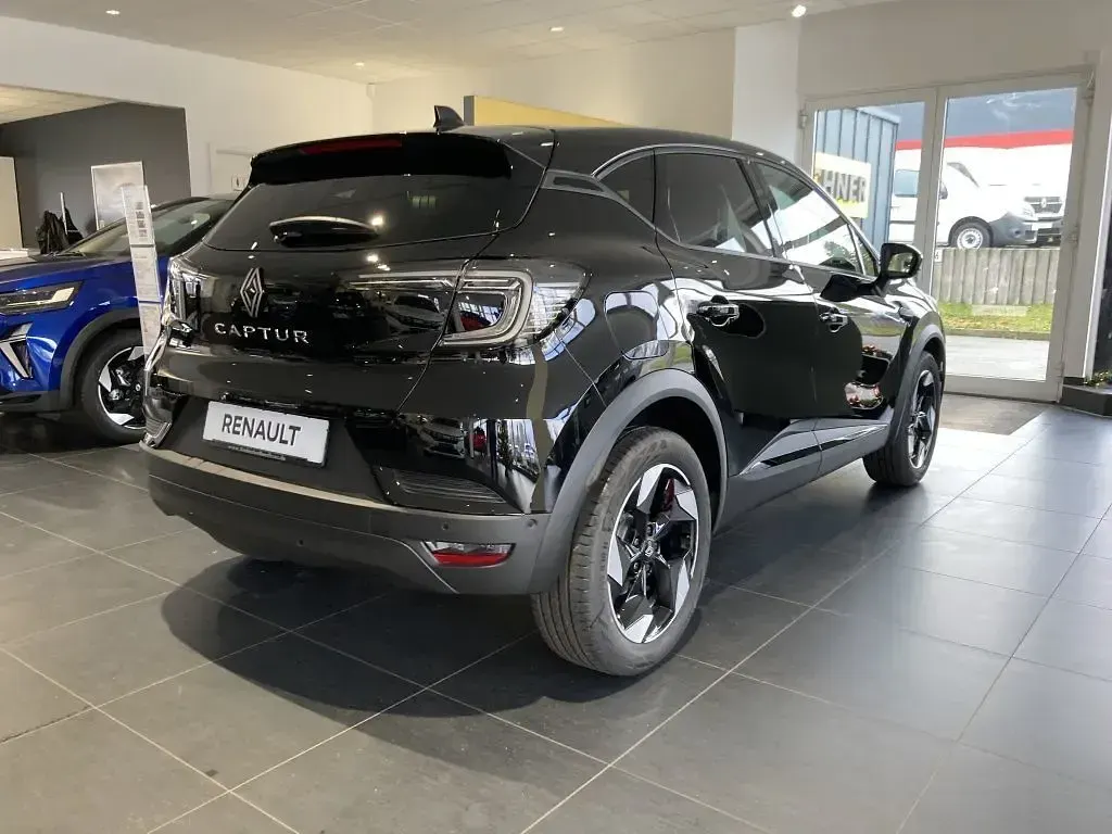 Nowe Renault Captur Techno 114 KM (83 kW) 2026 Czarny SUV