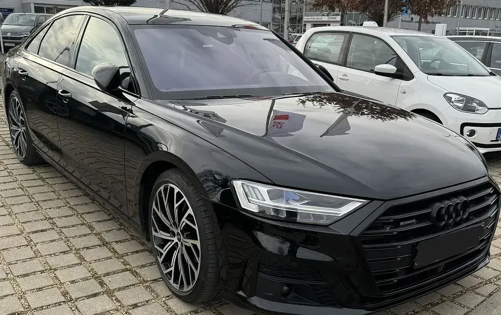 Gebraucht Audi A8 Ambiente 286 PS (210 kW) 2022 Schwarz Limousine