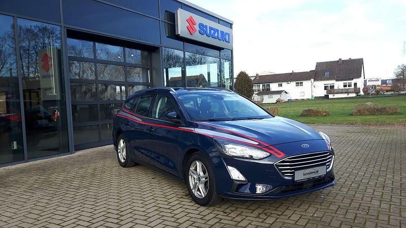 Gebraucht Ford Focus Cool & Connect 125 PS (91 kW) 2019 Blau Limousine