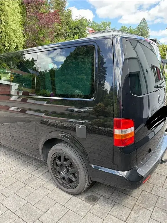 Gebraucht VW Multivan 131 PS (96 kW) 2009 Schwarz Van / Kleinbus