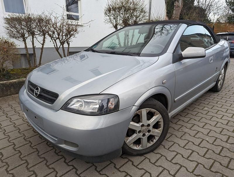 Gebraucht Opel Astra Cabriolet 125 PS (91 kW) 2001 Silber Cabrio
