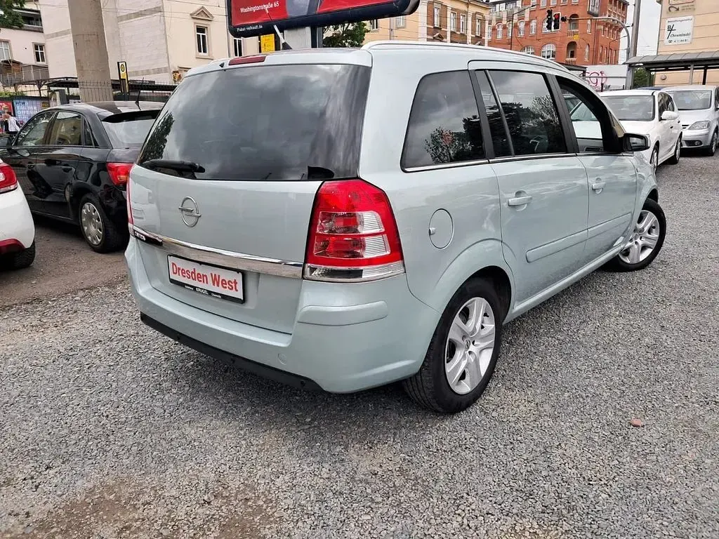 Gebraucht Opel Zafira Edition 140 PS (102 kW) 2009 Grün Van / Kleinbus