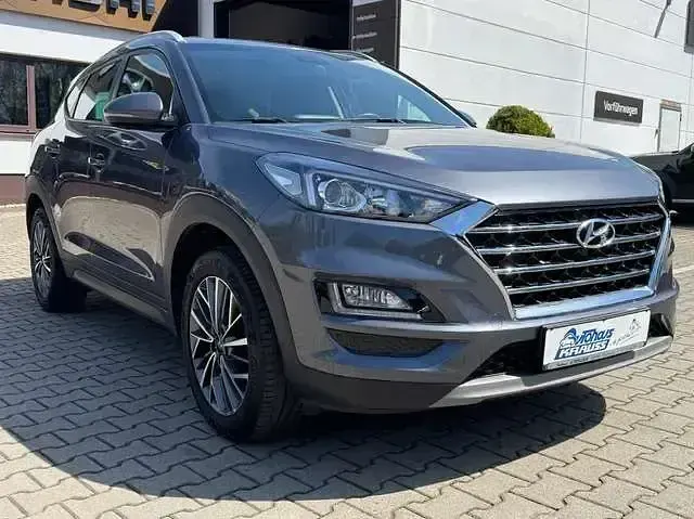 Gebraucht Hyundai Tucson Trend 177 PS (130 kW) 2019 Micron grey / met SUV