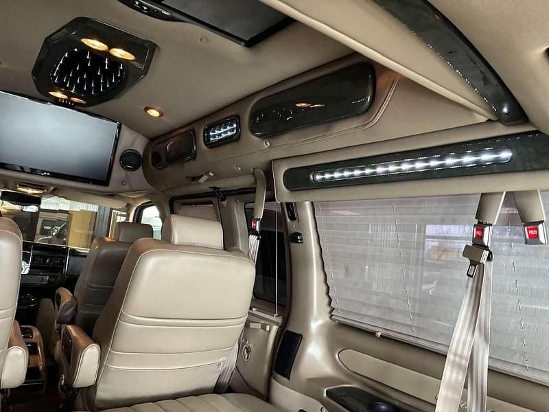 Gebraucht Chevrolet Express SE 314 PS (230 kW) 2014 Schwarz Van / Kleinbus