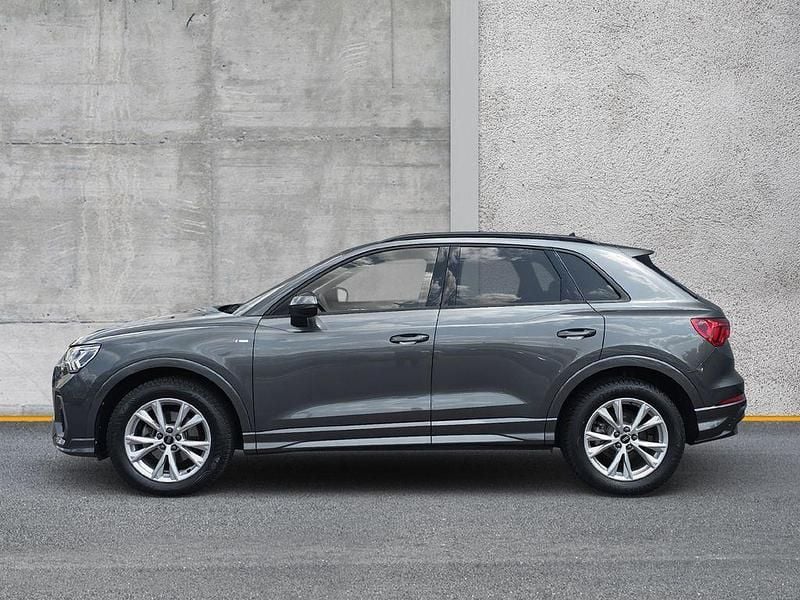 Gebraucht Audi Q3 S-Line 150 PS (110 kW) 2021 Außenfarbe: SUV