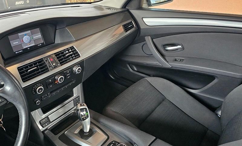 Gebraucht BMW 520 170 PS (125 kW) 2009 Schwarz Limousine