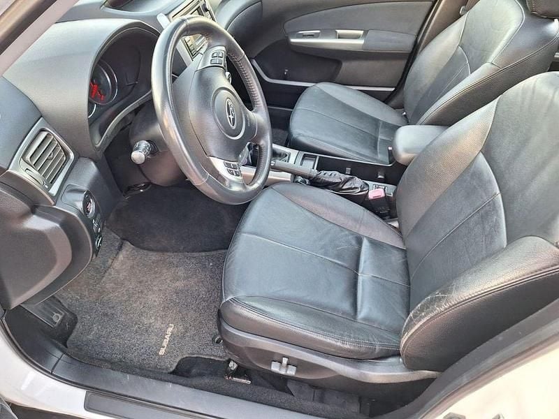 Gebraucht Subaru Forester Comfort 147 PS (108 kW) 2011 Weiss SUV