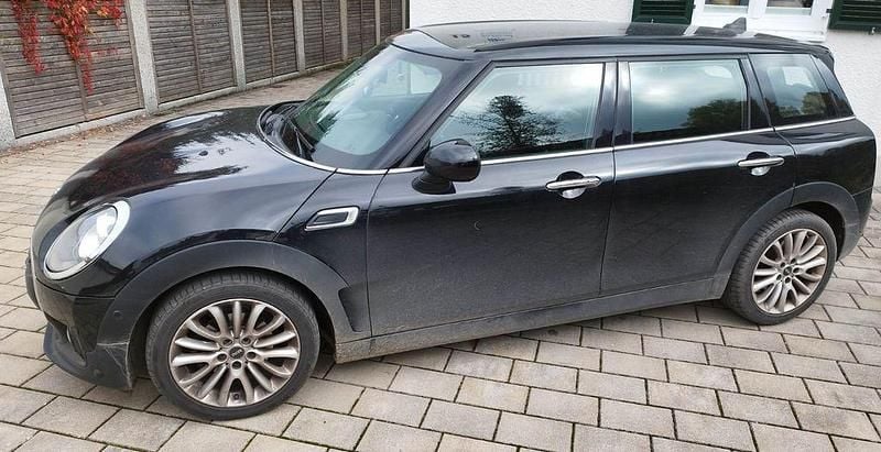 Schwarz Gebraucht 2019 Mini One D Clubman Kombi | 10.500 € (Guter Preis) - Bild 1/4