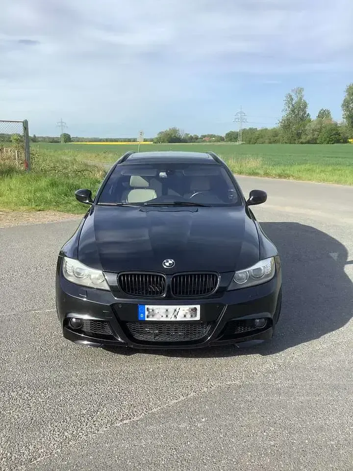 Brugt BMW 330 Performance 326 HK (239 kW) 2012 Sort Stationcar