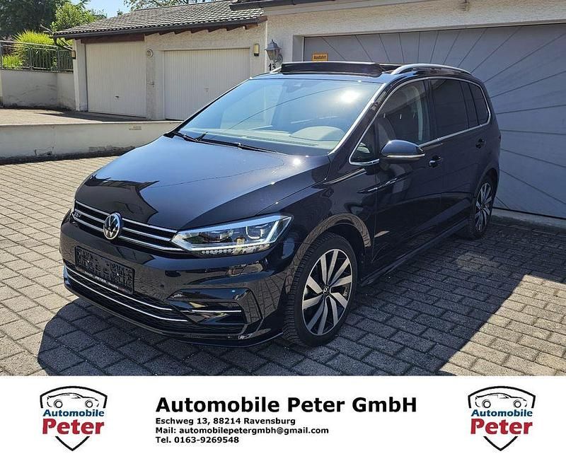 Schwarz Gebraucht 2025 VW Touran Highline Van / Kleinbus | 37.950 € (Etwas zu teuer) - Bild 1/4