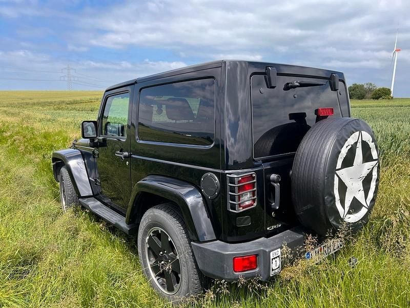 Second-hand Jeep Wrangler 200 CP (147 kW) 2013 Negru SUV