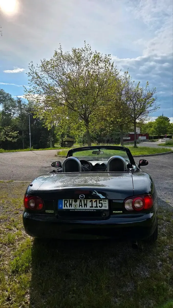 Używany Mazda MX5 115 KM (84 kW) 2001 Czarny Kabriolet