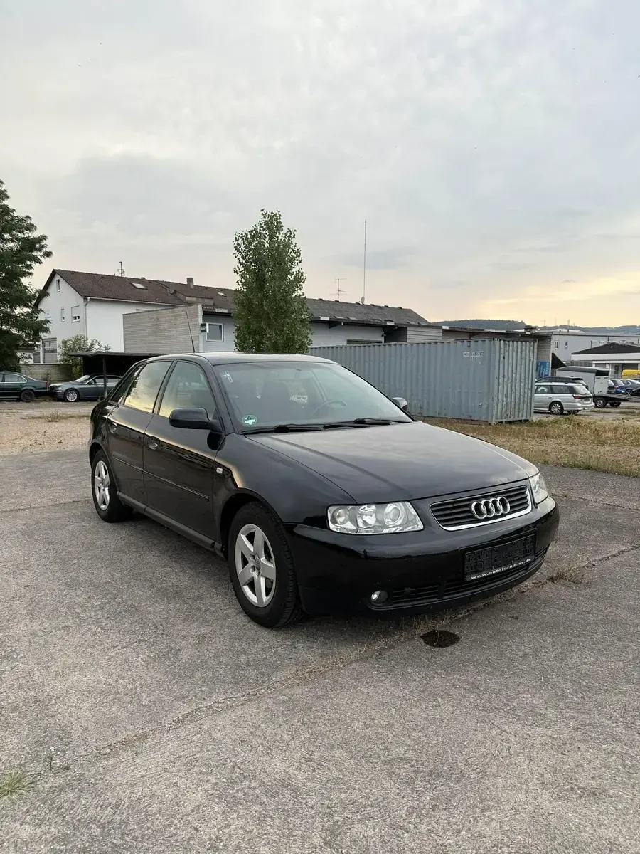 Gebraucht Audi A3 102 PS (75 kW) 2002 Schwarz Kleinwagen