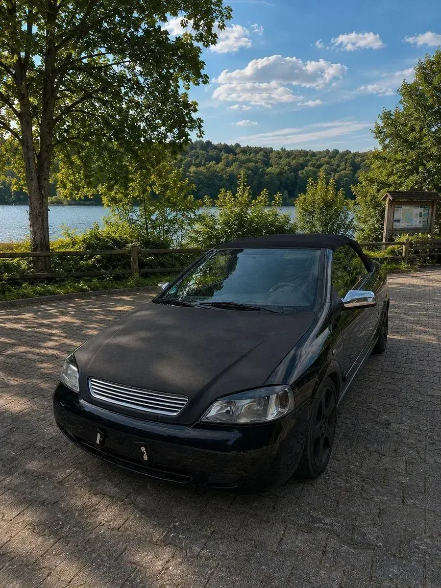 Gebraucht Opel Astra 147 PS (108 kW) 2004 Schwarz Cabrio
