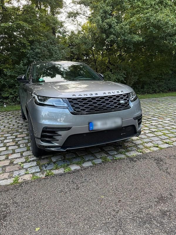 Grau Gebraucht 2022 Land Rover Range Rover Velar SUV | 51.000 € (Etwas zu teuer) - Bild 1/4